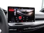 Volkswagen Golf 2.0 TSI GTI | Panoramadak | Stoel- en stuurverwarming | Achteruitrijcamera | Black style |