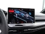 Volkswagen Golf 2.0 TSI GTI | Panoramadak | Stoel- en stuurverwarming | Achteruitrijcamera | Black style |