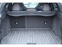 Lynk & Co 01 1.5 | Black Edition | Donkere Hemelbekleding | Panoramadak | 360° Camera | Elektrische bestuurdersstoel met geheugen | Stoelverwarming | Stuurverwarming | Actieve bochtverlichting | Adaptieve Cruise Control | Stuurassistent | Lane Assist | Navigatie | Elektrische Achterklep | Keyless Entry | Dodehoekassistent
