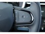 Lynk & Co 01 1.5 | Black Edition | Donkere Hemelbekleding | Panoramadak | 360° Camera | Elektrische bestuurdersstoel met geheugen | Stoelverwarming | Stuurverwarming | Actieve bochtverlichting | Adaptieve Cruise Control | Stuurassistent | Lane Assist | Navigatie | Elektrische Achterklep | Keyless Entry | Dodehoekassistent