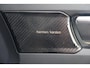 Volvo XC40 T4 Recharge R-Design | Stoelverwarming | Trekhaak | H/K | Parkeercamera | Panoramadak | Keyless