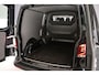 Volkswagen Transporter 2.0 TDI 110 PK L2 Dubbele cabine Comfortline | 6-zitplaatsen | Betimmering | Trekhaak | Navigatie (Apple carplay / Android Auto)
