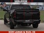 Dodge Ram NIGHT PREMIUM | 426PK | STRIPING | LUCHTVERING | HUD | PANO | 360 CAM | Full Option | LIMITED WHEELS | De Meest Luxe Pick-Up in zijn Klasse | Comfortabele Dubbele Cabine met Royale 5 Zitplaatsen | EERSTE EIGENAAR | SMOKE PACK | BOM VOL |