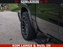 Dodge Ram NIGHT PREMIUM | 426PK | STRIPING | LUCHTVERING | HUD | PANO | 360 CAM | Full Option | LIMITED WHEELS | De Meest Luxe Pick-Up in zijn Klasse | Comfortabele Dubbele Cabine met Royale 5 Zitplaatsen | EERSTE EIGENAAR | SMOKE PACK | BOM VOL |