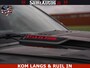 Dodge Ram NIGHT PREMIUM | 426PK | STRIPING | LUCHTVERING | HUD | PANO | 360 CAM | Full Option | LIMITED WHEELS | De Meest Luxe Pick-Up in zijn Klasse | Comfortabele Dubbele Cabine met Royale 5 Zitplaatsen | EERSTE EIGENAAR | SMOKE PACK | BOM VOL |