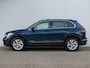 Volkswagen Tiguan 1.4 TSI eHybrid R-Line Business+ | TREKHAAK | ADAPTIVE CRUISE | CAMERA | PARKEERSENSOREN V+A | STOEL+STUURVERWARMING | ELEKTRISCHE ACHTERKLEP | APPLE CARPLAY / ANDROID AUTO | NAVI |