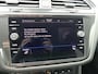 Volkswagen Tiguan 1.4 TSI eHybrid R-Line Business+ | TREKHAAK | ADAPTIVE CRUISE | CAMERA | PARKEERSENSOREN V+A | STOEL+STUURVERWARMING | ELEKTRISCHE ACHTERKLEP | APPLE CARPLAY / ANDROID AUTO | NAVI |