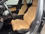 Volvo V60 Cross Country B5 AWD / 19" Velgen / Stoel massage / Stoel ventilatie + verwarming / Black pack /