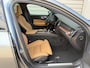 Volvo V60 Cross Country B5 AWD / 19" Velgen / Stoel massage / Stoel ventilatie + verwarming / Black pack /