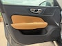 Volvo V60 Cross Country B5 AWD / 19" Velgen / Stoel massage / Stoel ventilatie + verwarming / Black pack /
