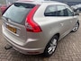 Volvo XC60 2.0 T5 FWD Summum | Memoryseats | Inscription Leder Interieur | BLIS | Stoelverwarming | Schuif/Kanteldak | Navigatie | Trekhaak | Parkeercamera | High Performance Audio | Nederlandse Auto | Dealeronderhouden |
