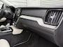 Volvo V60 2.0 T6 Twin Engine AWD Inscription / Audio H&K / Elektrisch bestuurdersstoel / Trekhaak /