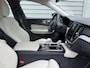 Volvo V60 2.0 T6 Twin Engine AWD Inscription / Audio H&K / Elektrisch bestuurdersstoel / Trekhaak /