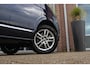 Volkswagen Transporter Multivan 2.0 TDI L1H1 Highline | DSG | Stoelverwarming | Cruise control | Trekhaak | 17 inch | Sportstuur | Parkeersensoren | Leer | Navi | Camperbus