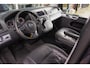 Volkswagen Transporter Multivan 2.0 TDI L1H1 Highline | DSG | Stoelverwarming | Cruise control | Trekhaak | 17 inch | Sportstuur | Parkeersensoren | Leer | Navi | Camperbus