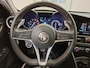 Alfa Romeo Giulia 2.0 T AWD Veloce Q4 | Memory Seats | Volleder | Camera | Automaat | Trekhaak | Stoelverwarming