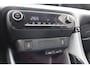 Toyota Yaris 1.5 HYBRID 115 STYLE STOEL-STUUR VERW. DODEHOEK LED KOPLAMPEN KEYLESS PARK.SENSOREN V+A