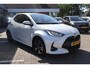 Toyota Yaris 1.5 HYBRID 115 STYLE STOEL-STUUR VERW. DODEHOEK LED KOPLAMPEN KEYLESS PARK.SENSOREN V+A