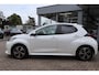 Toyota Yaris 1.5 HYBRID 115 STYLE STOEL-STUUR VERW. DODEHOEK LED KOPLAMPEN KEYLESS PARK.SENSOREN V+A