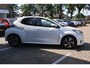 Toyota Yaris 1.5 HYBRID 115 STYLE STOEL-STUUR VERW. DODEHOEK LED KOPLAMPEN KEYLESS PARK.SENSOREN V+A