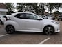Toyota Yaris 1.5 HYBRID 115 STYLE STOEL-STUUR VERW. DODEHOEK LED KOPLAMPEN KEYLESS PARK.SENSOREN V+A
