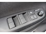 Toyota Yaris 1.5 HYBRID 115 STYLE STOEL-STUUR VERW. DODEHOEK LED KOPLAMPEN KEYLESS PARK.SENSOREN V+A