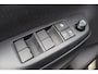 Toyota Yaris Cross 1.5 HYBRID 115 STYLE STOEL-STUUR & WISSERVERW.. KEYLESS DRAADLOZE TEL.LADER LED LM-VELGEN