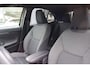 Toyota Yaris Cross 1.5 HYBRID 115 STYLE STOEL-STUUR & WISSERVERW.. KEYLESS DRAADLOZE TEL.LADER LED LM-VELGEN