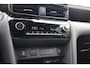 Toyota Yaris Cross 1.5 HYBRID 115 STYLE STOEL-STUUR & WISSERVERW.. KEYLESS DRAADLOZE TEL.LADER LED LM-VELGEN