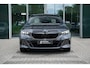 BMW 5-Serie Touring 550e xDrive | M Sportpakket Pro | Driving Assistant Professional | Panoramadak | Innovation Pack | Trekhaak | Bowers & Wilkins Surround Sound System | Parking Assistant Professional | Stoelventilatie |