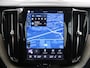 Volvo XC60 2.0 T8 Plug-in hybrid AWD Ultimate Bright | Panoramadak | Luchtvering | Bowers & Wilkins | Cruise Control Adaptief | Parkeercamera 360° |