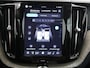 Volvo XC60 2.0 T8 Plug-in hybrid AWD Ultimate Bright | Panoramadak | Luchtvering | Bowers & Wilkins | Cruise Control Adaptief | Parkeercamera 360° |