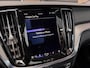 Volvo V60 2.0 T6 Plug-in hybrid AWD Plus Dark | Pano | All Black | 19" | H/K | Trekh. | Memo |