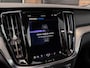Volvo V60 2.0 T6 Plug-in hybrid AWD Plus Dark | Pano | All Black | 19" | H/K | Trekh. | Memo |