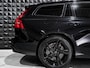 Volvo V60 2.0 T6 Plug-in hybrid AWD Plus Dark | Pano | All Black | 19" | H/K | Trekh. | Memo |