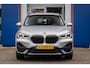 BMW X1 sDrive20i Business Edition Plus | 178pk | Head-up | Leder | Camera | Stoelverwarming | Navigatie | Elektrisch bedienbare achterklep | | Achteruitrijcamera | Cruise control | Elektrisch bedienbare achterklep