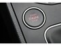 SEAT Ibiza 1.0 TSI 110pk FR Black Edition / Panorama schuifdak / Navigatie / APP / LM 18 inch / Camera / Park Assist / Digital cockpit
