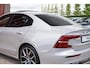 Volvo S60 T8 AWD Polestar Engineered | Longe Range | Stoelverwarming | Panoramadak | HUD | Pilot Assist | BLIS | Keyless