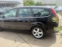 Ford Focus Wagon 1.6-16V Futura Airco, trekhaak, geinig voor weinig