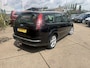 Ford Focus Wagon 1.6-16V Futura Airco, trekhaak, geinig voor weinig