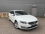 Volvo V60 2.4 D6 AWD Plug-In Hybrid Summum / Achteruitrijcamera / Panoramadak / volledig dealer onderhouden /