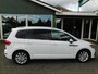 Volkswagen Touran 1.4TSI 150PK 7P! R-LINE!! All-in Prijs! Trekhaak!