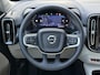 Volvo XC40 B4 Automaat Plus Dark | Panoramadak | Harman Kardon audio | Elektrisch verstelbare stoelen | Climate Pack | Driver Assist | Trekhaak semi elektrisch inklapbaar | Extra getint glas | 19” Lichtmetalen velgen