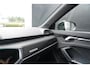 Audi Q3 45 TFSI e S edition | Sfeerverlichting | Trekhaak | Stoelverwarming | Climate Control | Cruise Control | 20 inch lichtmetalen velgen | Virtual cockpit | Matrix LED | Keyless | Carbon interieur inleg |