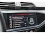 Audi Q3 45 TFSI e S edition | Sfeerverlichting | Trekhaak | Stoelverwarming | Climate Control | Cruise Control | 20 inch lichtmetalen velgen | Virtual cockpit | Matrix LED | Keyless | Carbon interieur inleg |