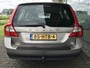 Volvo V70 2.0i Family Line | Rijklaar | Geïntegreerde zitverhogers Vaste trekhaak Lichtmetaal