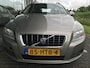 Volvo V70 2.0i Family Line | Rijklaar | Geïntegreerde zitverhogers Vaste trekhaak Lichtmetaal