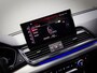 Audi Q5 55 TFSI e S-Line Edition Competition (LUCHTVERING, SFEERVERLICHTING, TREKHAAK, PANO, MASSAGE, APPLE CARPLAY/ANDROID AUTO)