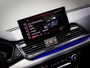 Audi Q5 55 TFSI e S-Line Edition Competition (LUCHTVERING, SFEERVERLICHTING, TREKHAAK, PANO, MASSAGE, APPLE CARPLAY/ANDROID AUTO)