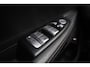 BMW 7-Serie 730d High Executive Aut. | M-pakket | Schuif/kanteldak | Achterasbesturing | H&K | Massage | Lederenpanelen | Adaptief
